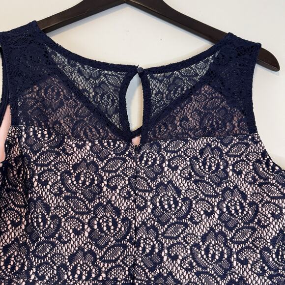 Motherhood Maternity Gender Reveal Dress Women's Large Pink Blue Lace Ribbon NWT - Picture 6 of 12